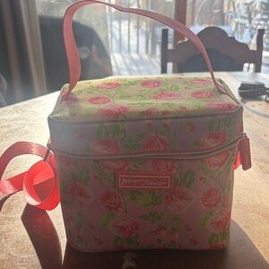 Betsey Johnson Pink Rose Cosmetic Case/lunch box